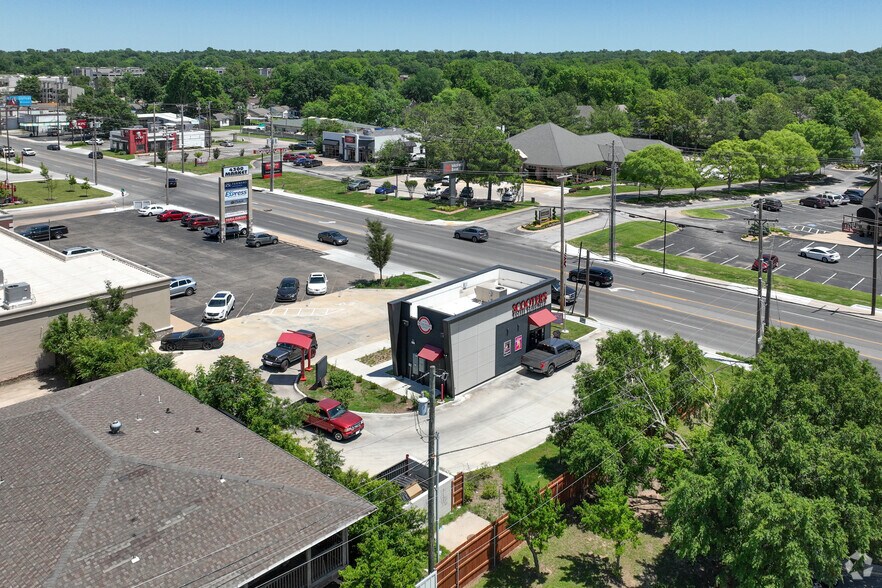 4320 S Peoria Ave, Tulsa, OK à vendre - Aérien – Image 2 sur 6