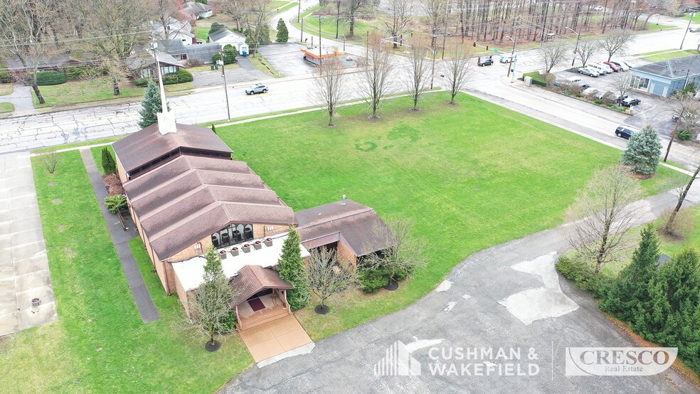 30450 Lorain Rd, North Olmsted, OH à vendre - Photo de l’immeuble – Image 2 sur 23