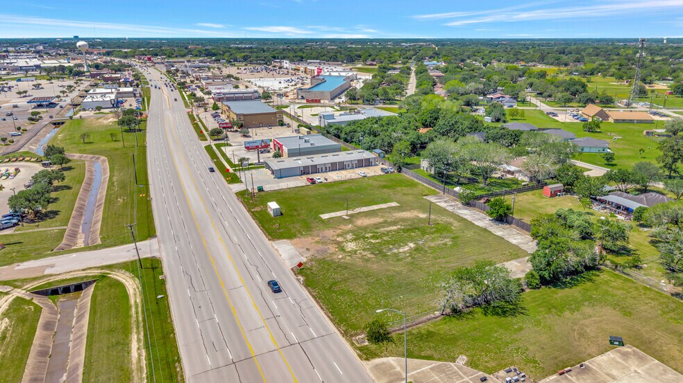 9505 N Navarro St, Victoria, TX à vendre - Photo de l’immeuble – Image 3 sur 16
