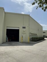 11231 NW 20th St, Miami, FL à louer Photo intérieure– Image 2 sur 3