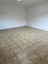 13941 SW 143rd Ct, Miami, FL à louer Photo intérieure– Image 2 sur 3