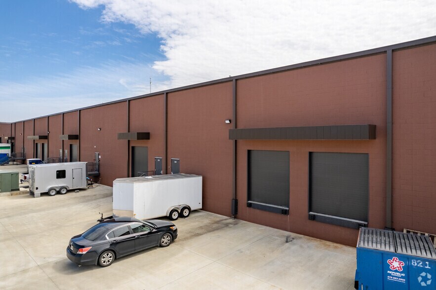 4042 Enterprise Way, Flowery Branch, GA à louer - Photo de l’immeuble – Image 3 sur 3
