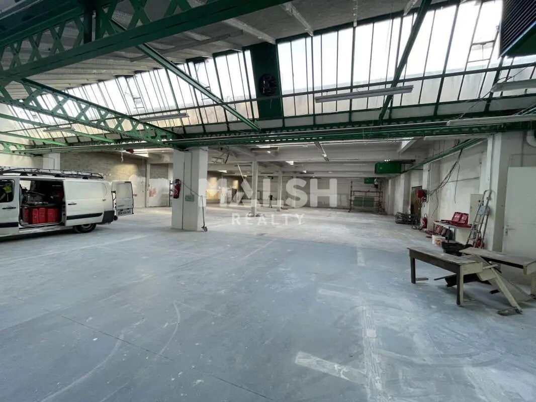 Local d'activités dans Villeurbanne à vendre Photo de l’immeuble– Image 1 sur 16