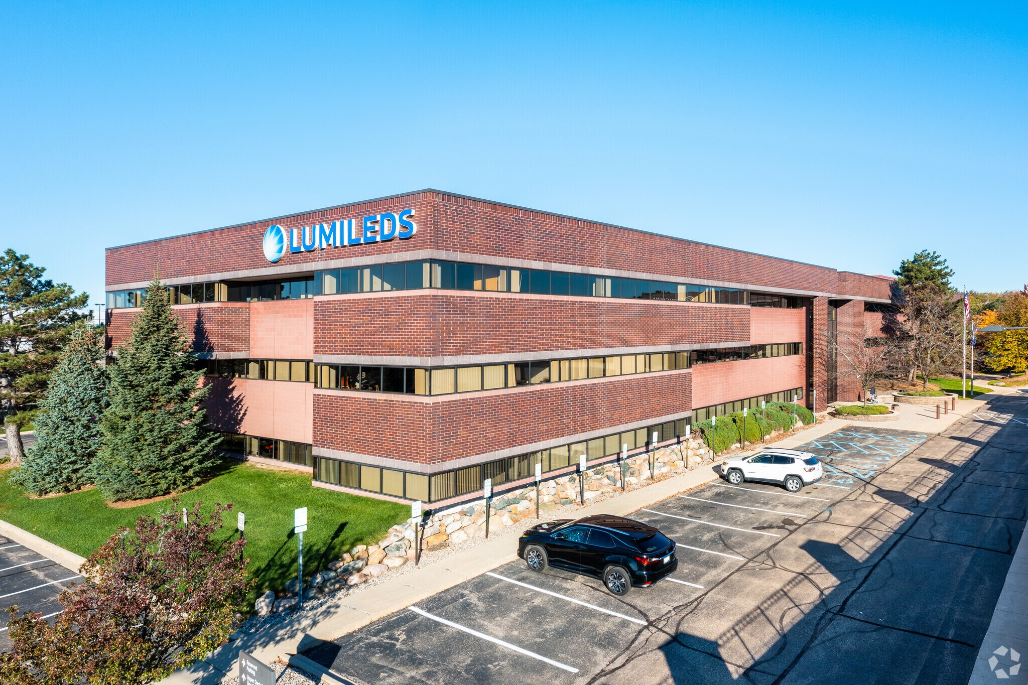 34119 W 12 Mile Rd, Farmington Hills, MI à vendre Photo principale– Image 1 sur 7
