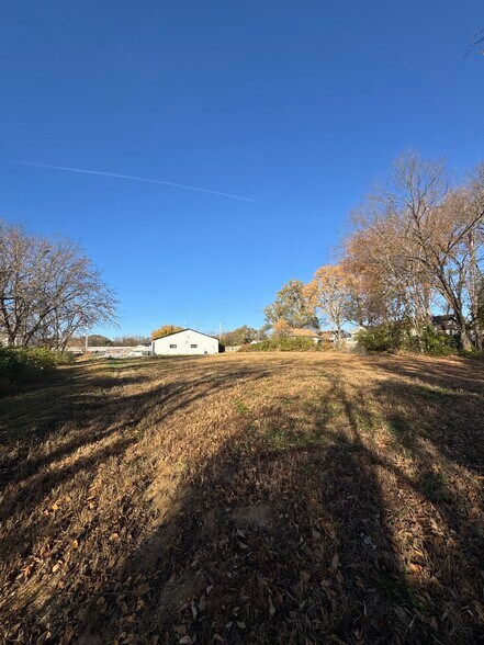 6813 Sobbie Rd, Liberty, MO à vendre - Photo de l’immeuble – Image 2 sur 10
