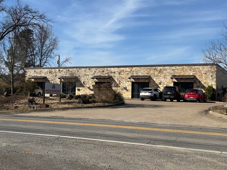 7000 Crystal Hill Rd, North Little Rock, AR à vendre - Photo de l’immeuble – Image 2 sur 16