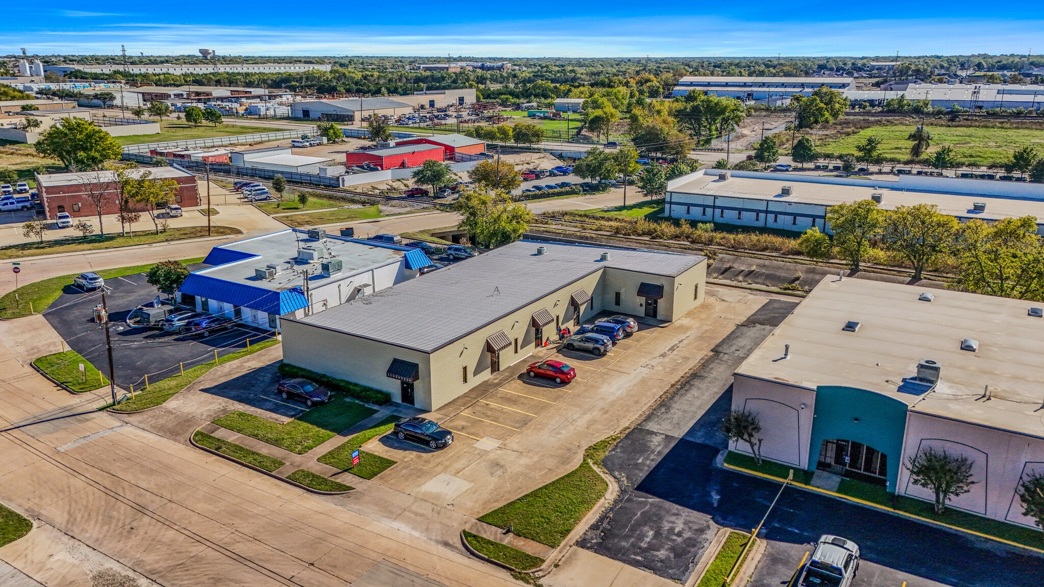 8358 Moberly Ln, Dallas, TX à louer Photo principale– Image 1 sur 13