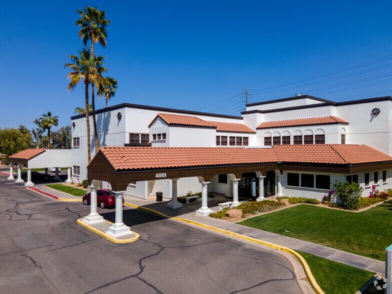 4001 E Baseline Rd, Gilbert, AZ à louer - Photo de l’immeuble – Image 2 sur 10