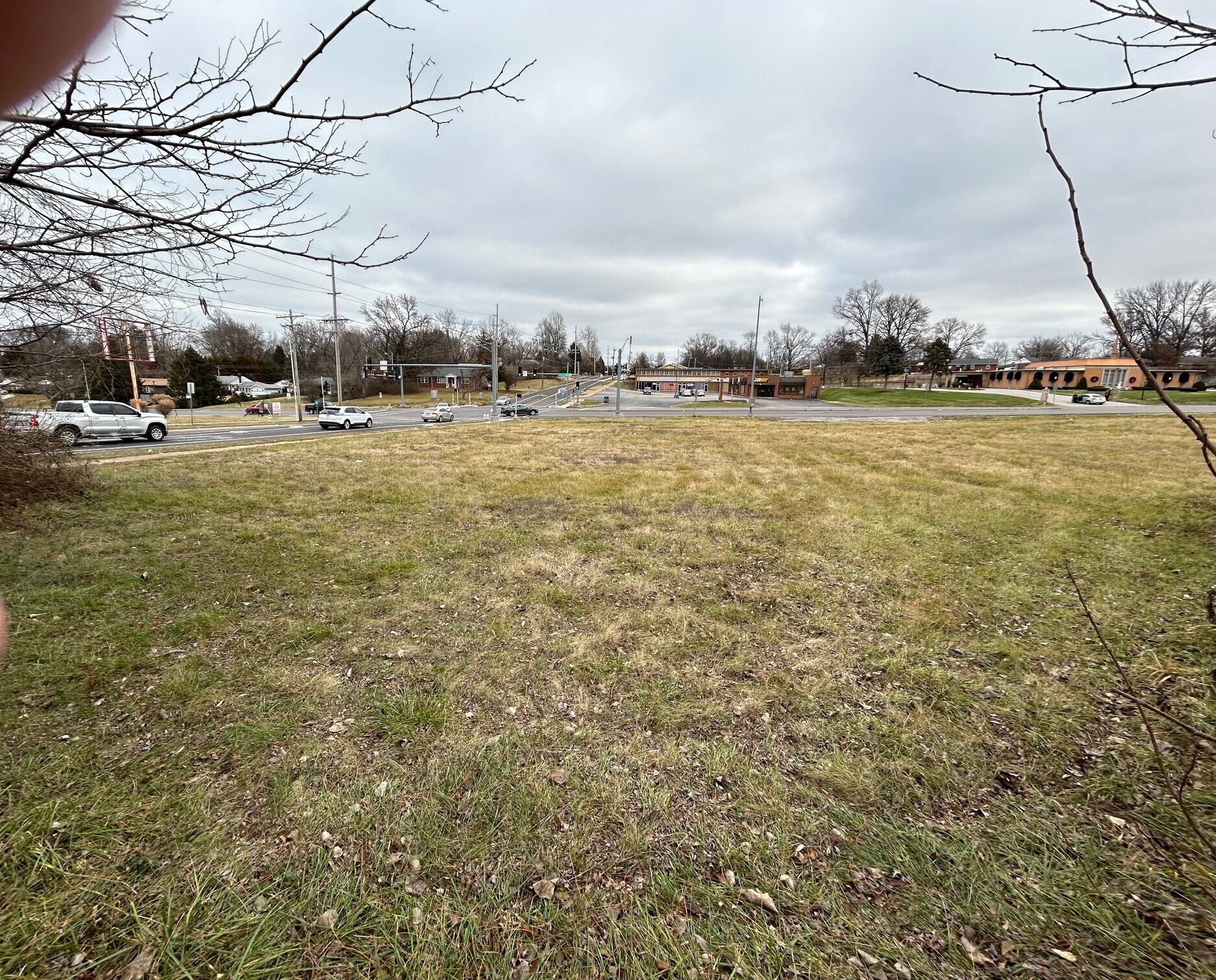 9499 Lewis and Clark Blvd, Jennings, MO à vendre Autre– Image 1 sur 10