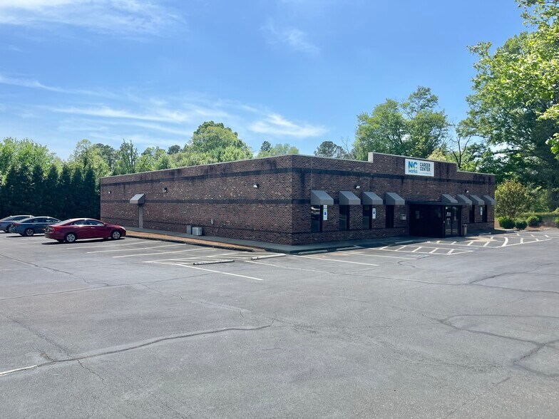 133 Island Ford Rd, Statesville, NC à louer - Photo de l’immeuble – Image 3 sur 9