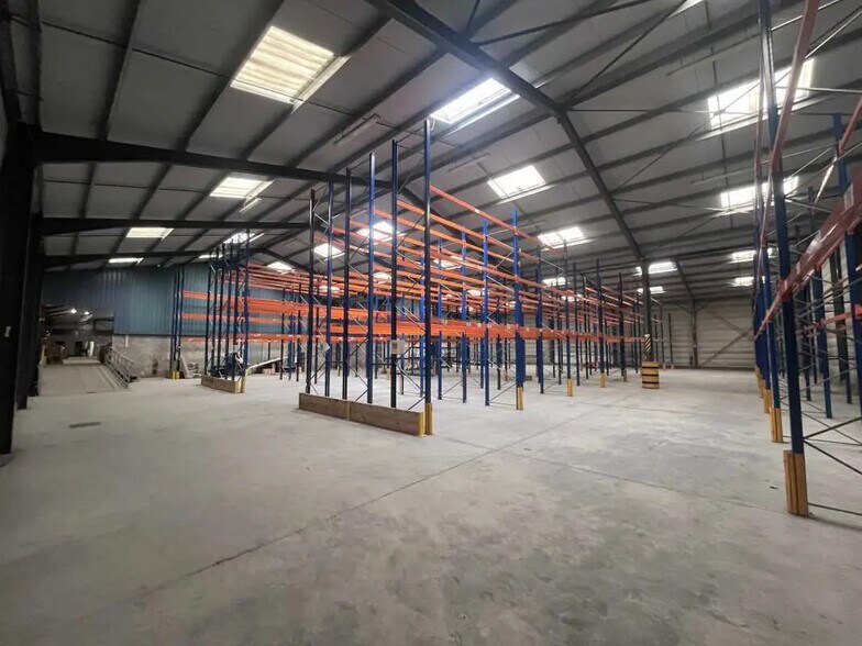 Local d’activités dans Cestas à louer - Photo de l’immeuble – Image 1 sur 1