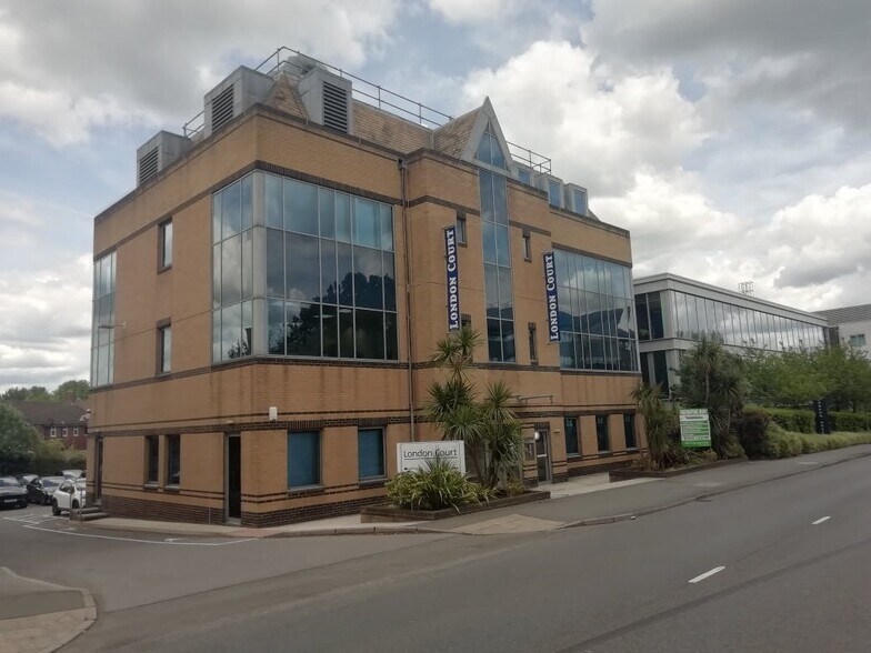 London Court, London Road, Bracknell à louer - Photo de l’immeuble – Image 2 sur 9