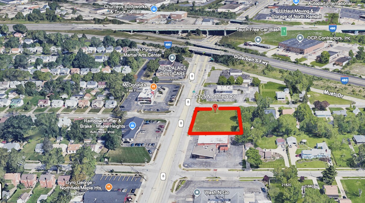 5125 Northfield Rd, Bedford Heights, OH à louer Photo de l’immeuble– Image 1 sur 7