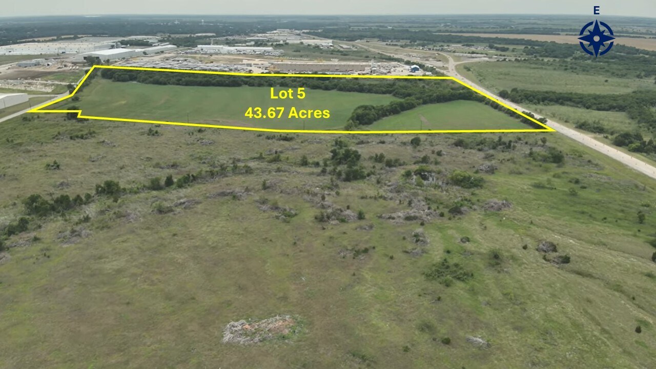401 Industrial Loop, Hillsboro, TX à vendre Photo de l’immeuble– Image 1 sur 4