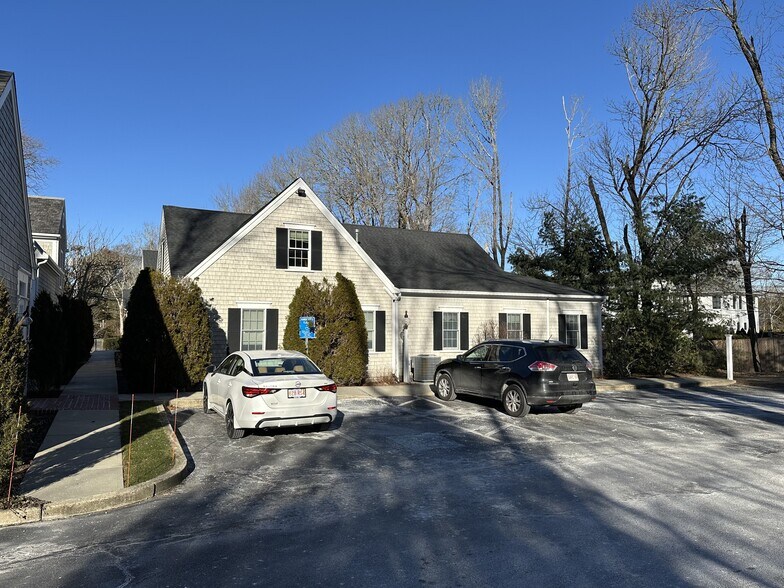 679-683 Main St, Osterville, MA à louer - Photo de l’immeuble – Image 3 sur 23