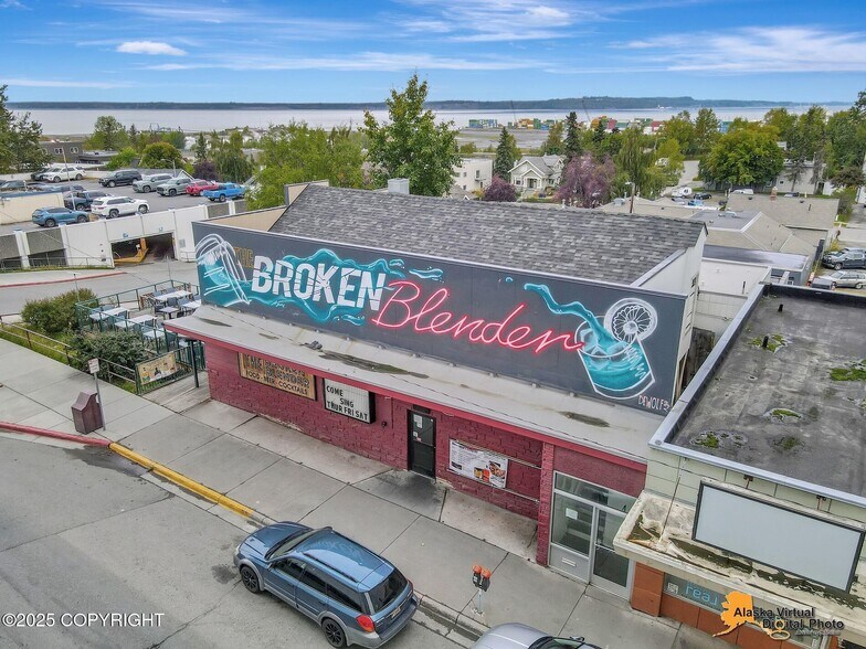 535 W 3rd Ave & 235 F St Anchorage AK. portefeuille de 2 biens à vendre sur LoopNet.fr - Photo de l’immeuble – Image 1 sur 13