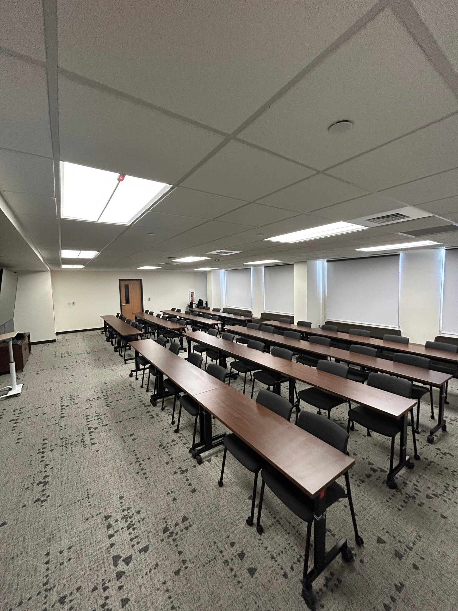 221 N Kansas St, El Paso, TX à louer Photo intérieure– Image 1 sur 6