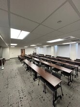 221 N Kansas St, El Paso, TX à louer Photo intérieure– Image 1 sur 6