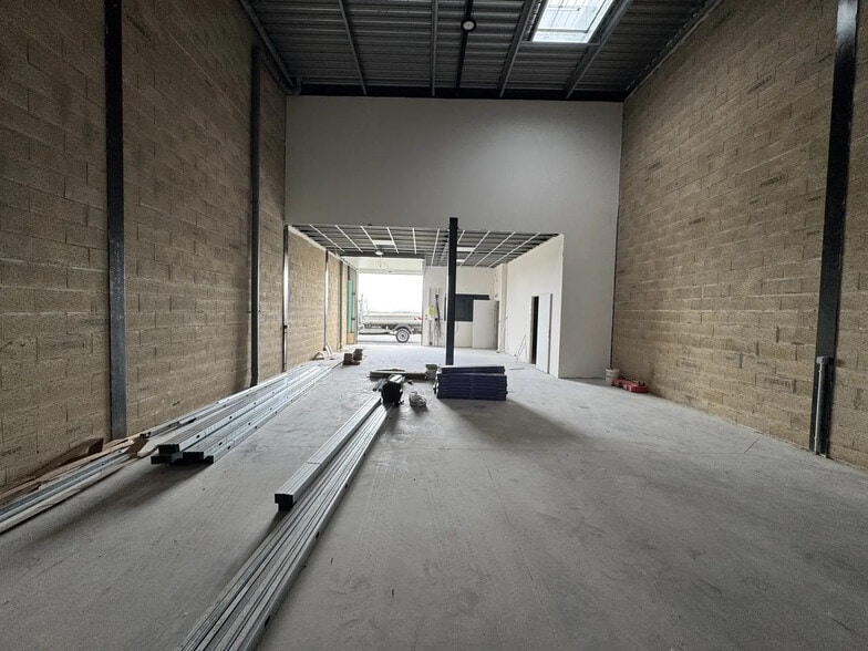 Local d’activités dans Hérouville-en-Vexin à louer - Photo intérieure – Image 3 sur 13