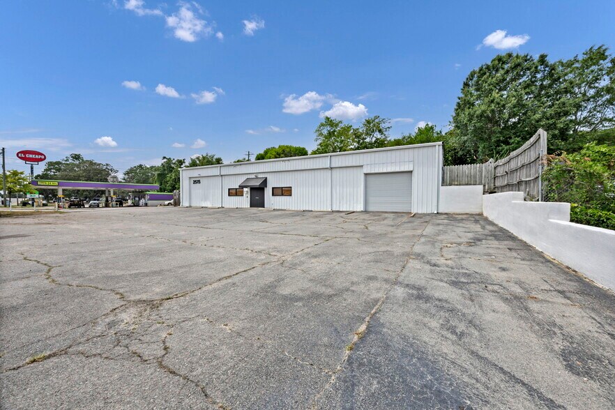 2515 Two Notch Rd, Columbia, SC à louer - Photo de l’immeuble – Image 2 sur 20