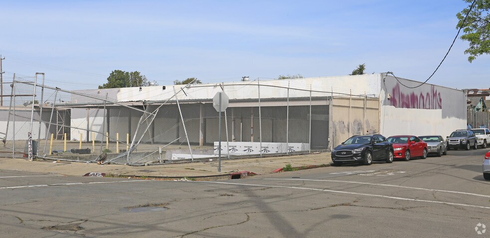 2400 Filbert St, Oakland, CA à vendre - Photo de l’immeuble – Image 2 sur 11