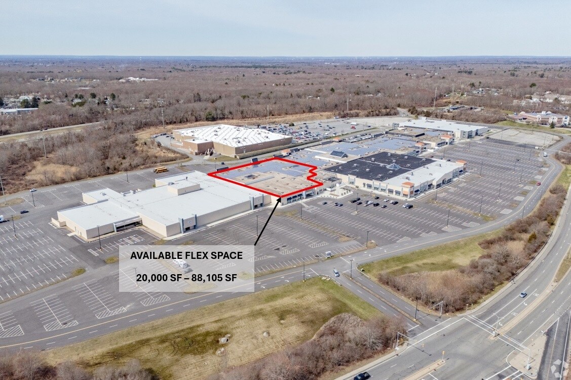 262 Swansea Mall Dr, Swansea, MA à louer Aérien– Image 1 sur 9