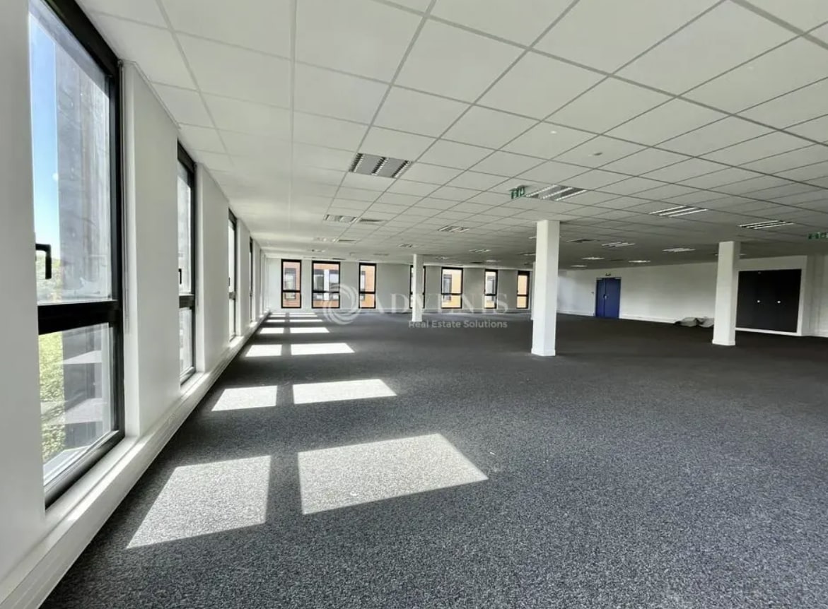 Bureau dans Lieusaint à louer Photo intérieure– Image 1 sur 3