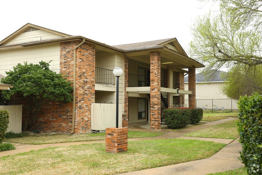 1705 Crossing Pl, Austin, TX à vendre - Photo principale – Image 1 sur 5