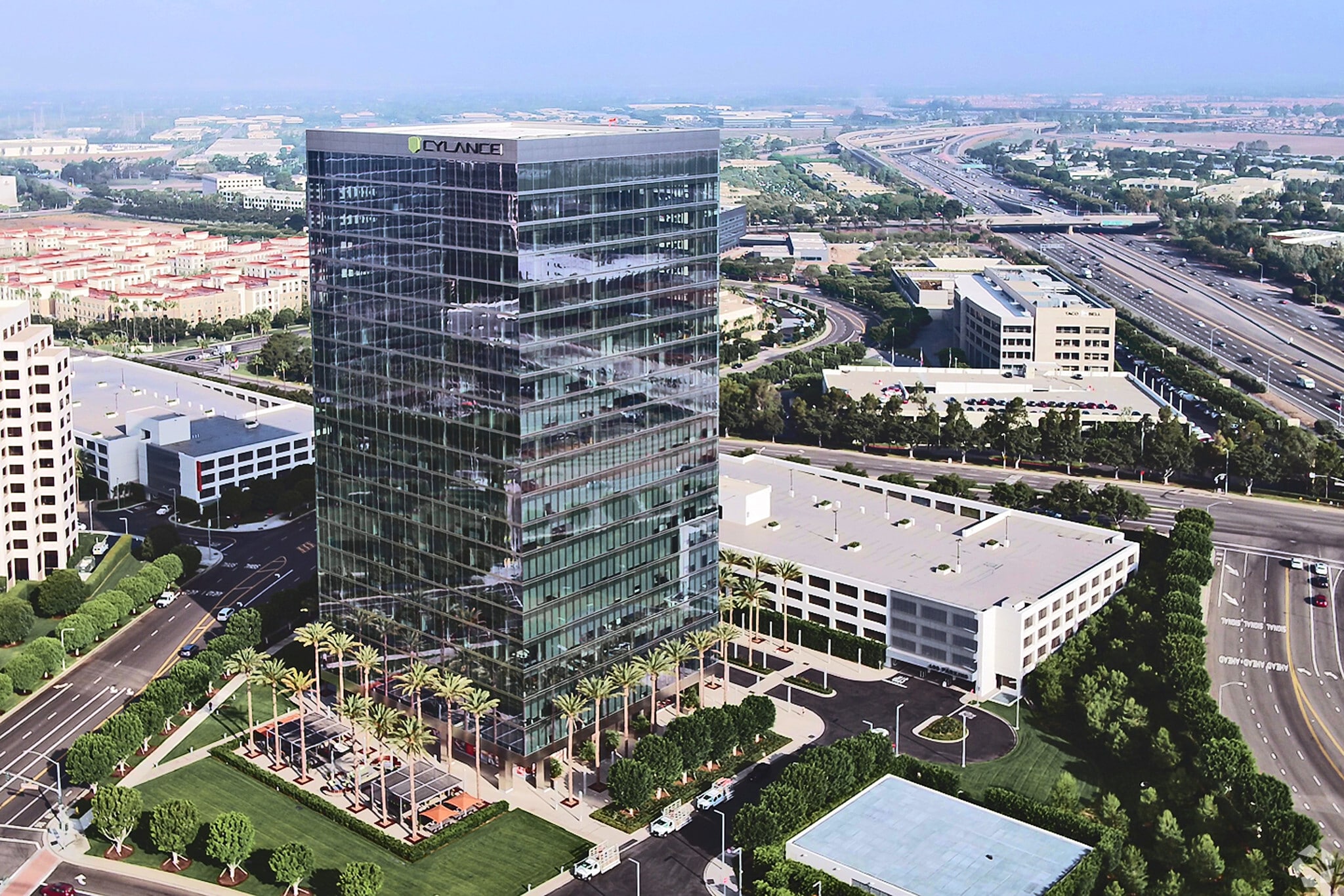 400 spectrum center Dr, Irvine, CA à louer Aérien– Image 1 sur 50