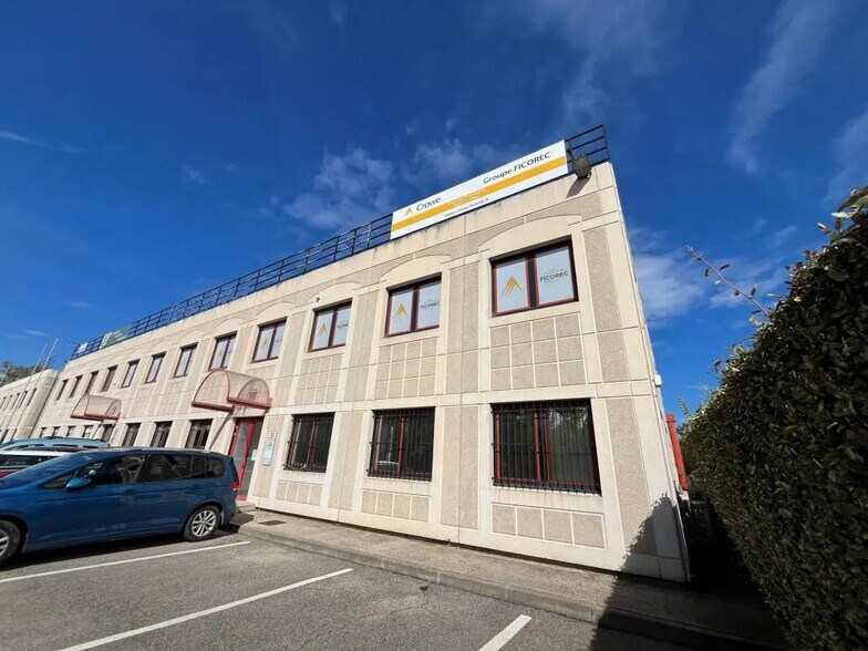 Bureau dans Aubagne à louer - Photo de l’immeuble – Image 3 sur 14