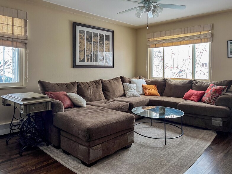 3279 S Pearl St, Englewood, CO à vendre - Photo de l’immeuble – Image 2 sur 21