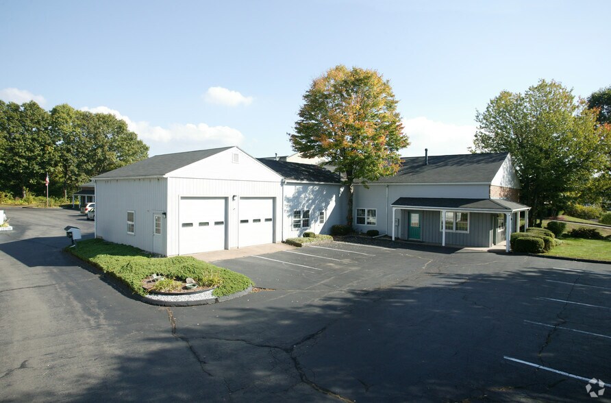 192 Oak St, Glastonbury, CT à louer - Photo principale – Image 3 sur 7