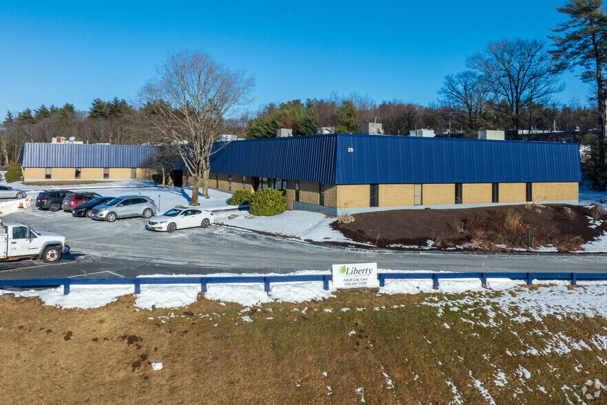 25 South St, Hopkinton, MA à louer - Photo principale – Image 1 sur 10