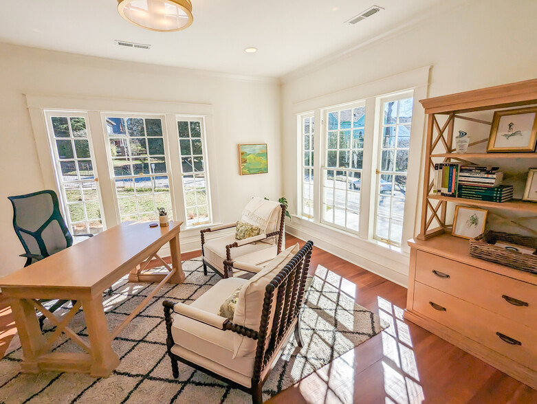 107 E Park Ave, Greenville, SC à louer - Photo intérieure – Image 1 sur 14