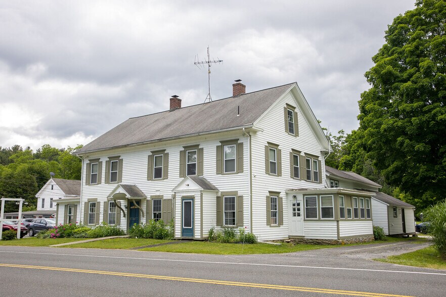 227 Egremont Plain Rd, North Egremont, MA à vendre - Photo de l’immeuble – Image 2 sur 39