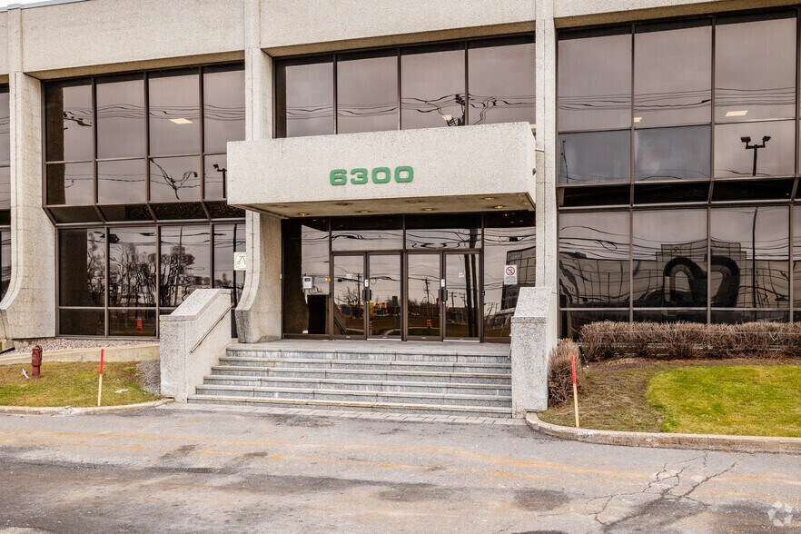 6300 Ch de la Côte-de-Liesse, Montréal, QC à louer - Photo de l’immeuble – Image 3 sur 3