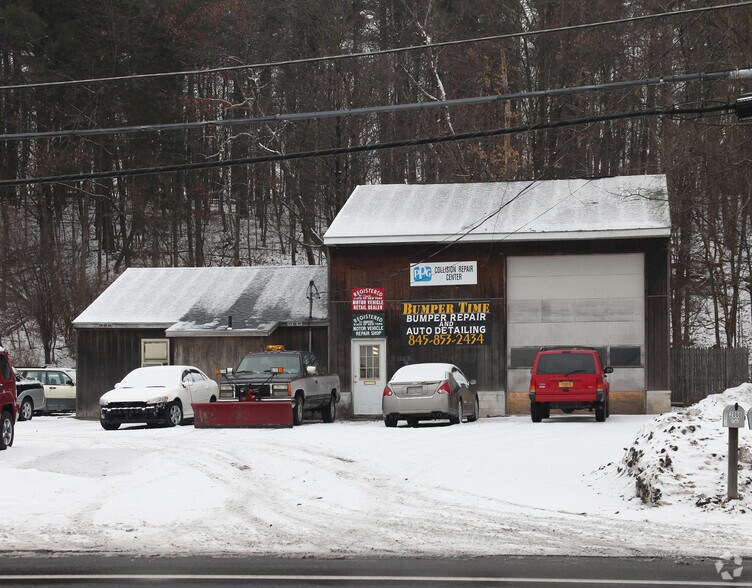 2060 Route 9W, Lake Katrine, NY à vendre - Photo principale – Image 1 sur 2