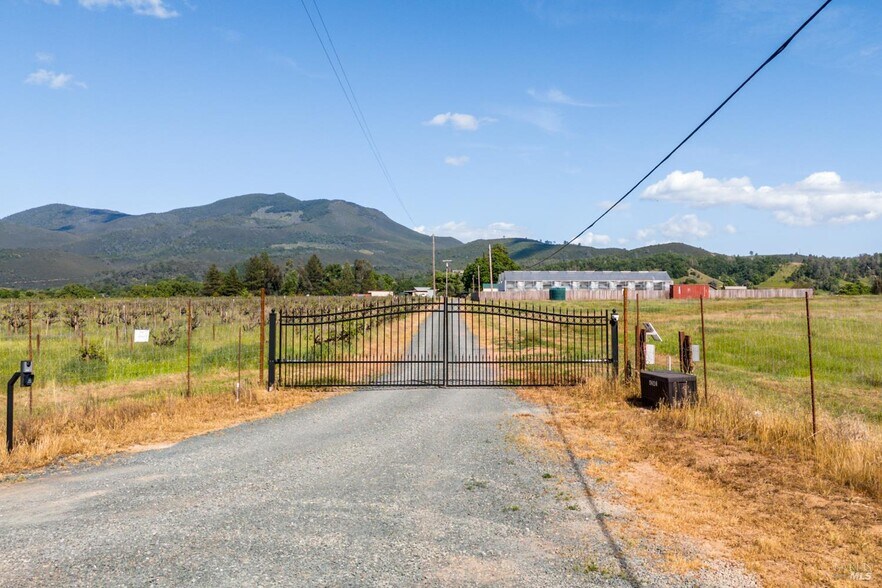 6245 Gold Dust Dr, Kelseyville, CA à vendre - Autre – Image 2 sur 34