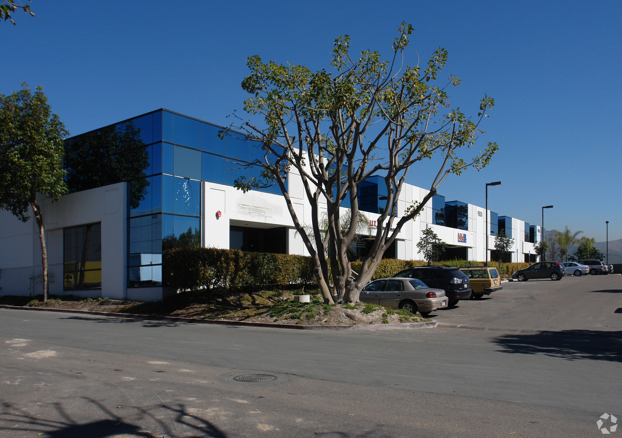 9830 Siempre Viva Rd, San Diego, CA à louer Photo de l’immeuble– Image 1 sur 14
