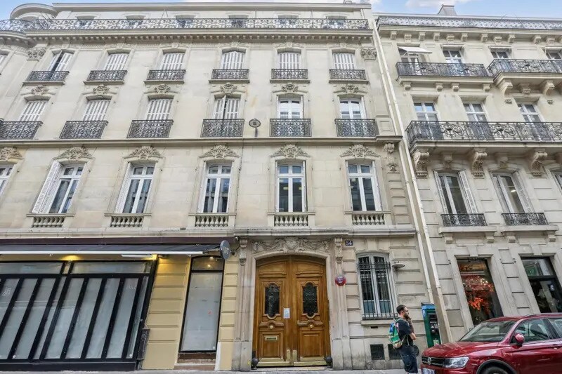54 Rue De Ponthieu, Paris à louer - Photo de l’immeuble – Image 2 sur 22