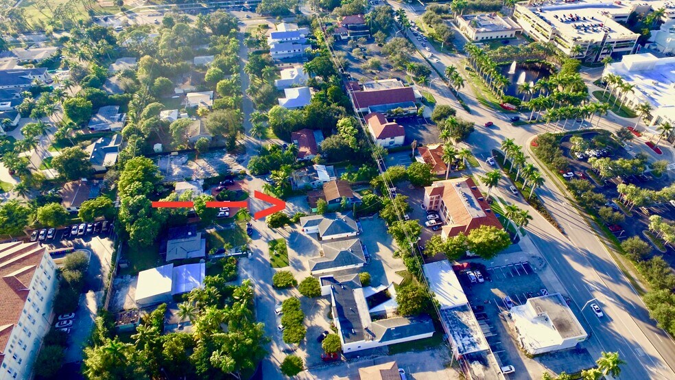 803 Myrtle Ter, Naples, FL à vendre - Aérien – Image 3 sur 8