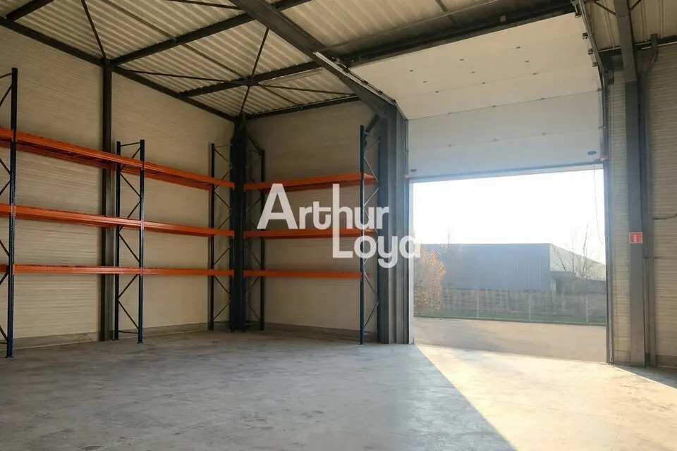 Local d'activités dans Annecy à vendre Photo de l’immeuble– Image 1 sur 9