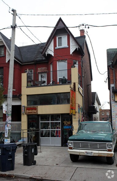 35 Kensington Ave, Toronto, ON à vendre - Photo principale – Image 1 sur 2