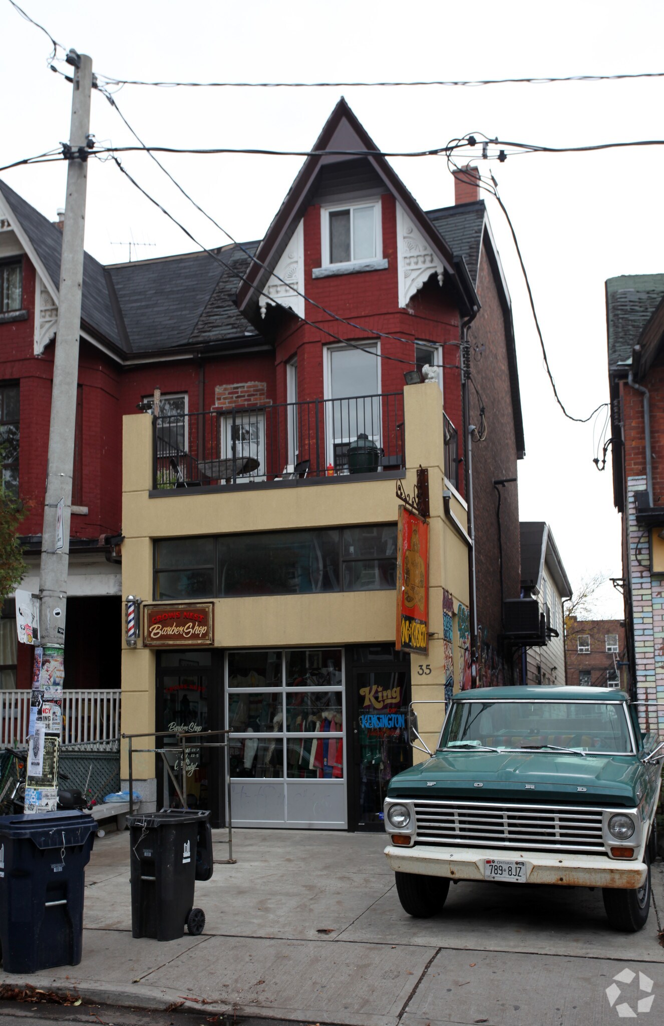 35 Kensington Ave, Toronto, ON à vendre Photo principale– Image 1 sur 3