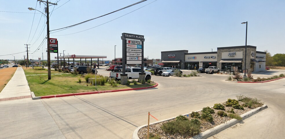 7075 W Adams Ave, Temple, TX à louer - Photo principale – Image 1 sur 4