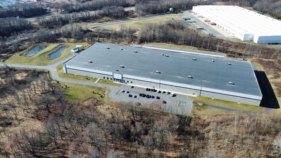 3303 Route 6, Middletown, NY à louer - Photo de l’immeuble – Image 2 sur 8