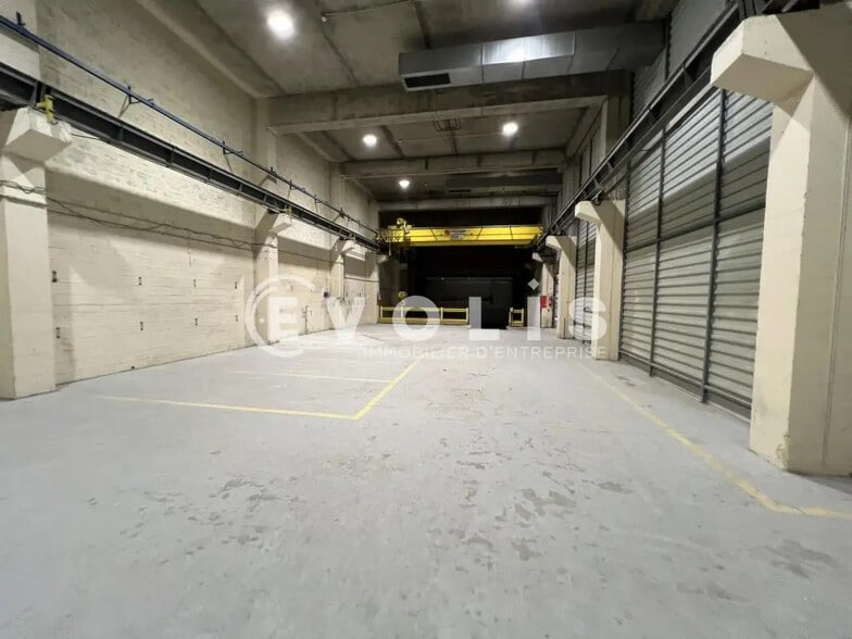 Local d’activités dans Bagnolet à louer - Photo de l’immeuble – Image 3 sur 6