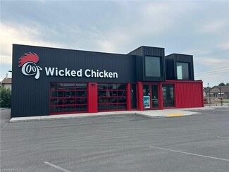 Plus de détails pour 7184 Drummond Rd, Niagara Falls, ON - Local commercial à vendre