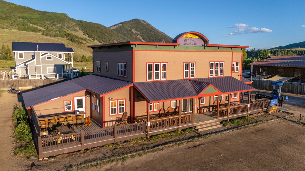 228 Elcho Ave, Crested Butte, CO à vendre - Photo de l’immeuble – Image 2 sur 33