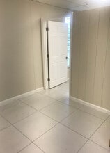 4000 N State Road 7, Lauderdale Lakes, FL à louer Photo intérieure– Image 1 sur 3